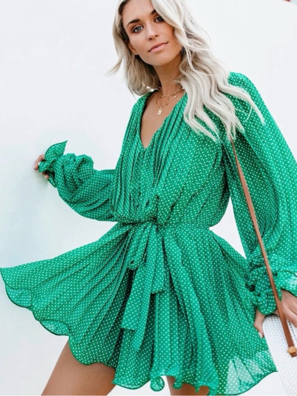 Endless Rose Kelly Green Polka Dot V-Neck Long Sleeve Mini Romper